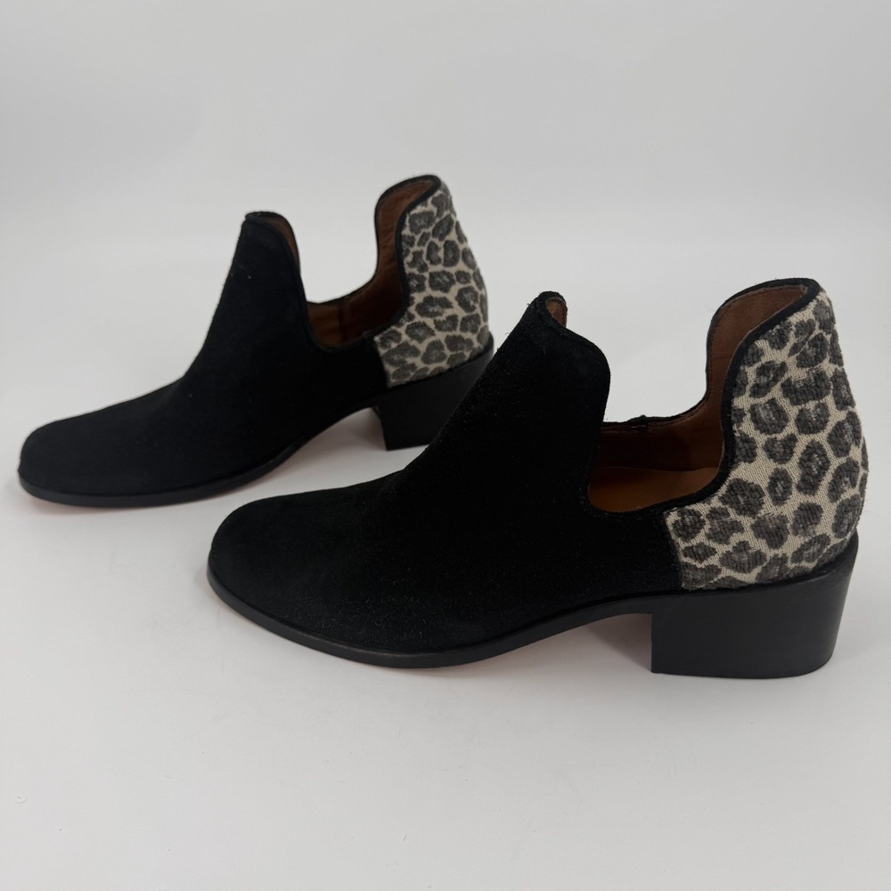 Charleston Shoe Company Camden Ankle Booties Womens US 10 Black Leopard Print